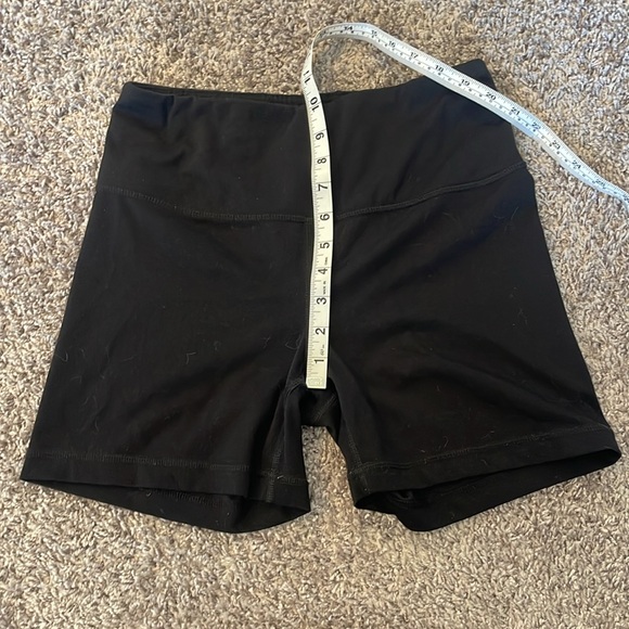Yogalicious Black Shorts. - Picture 3 of 6